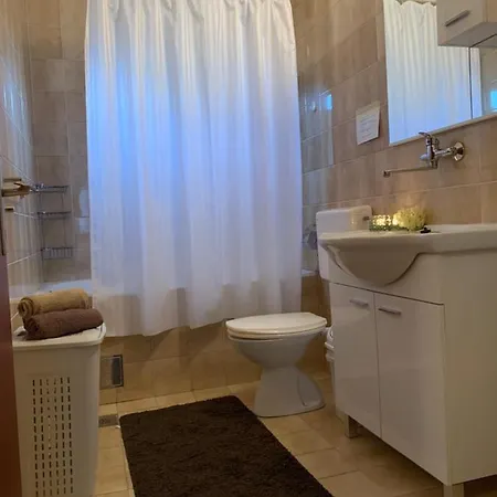 Abo*** شقة Komin (Dubrovnik-Neretva)